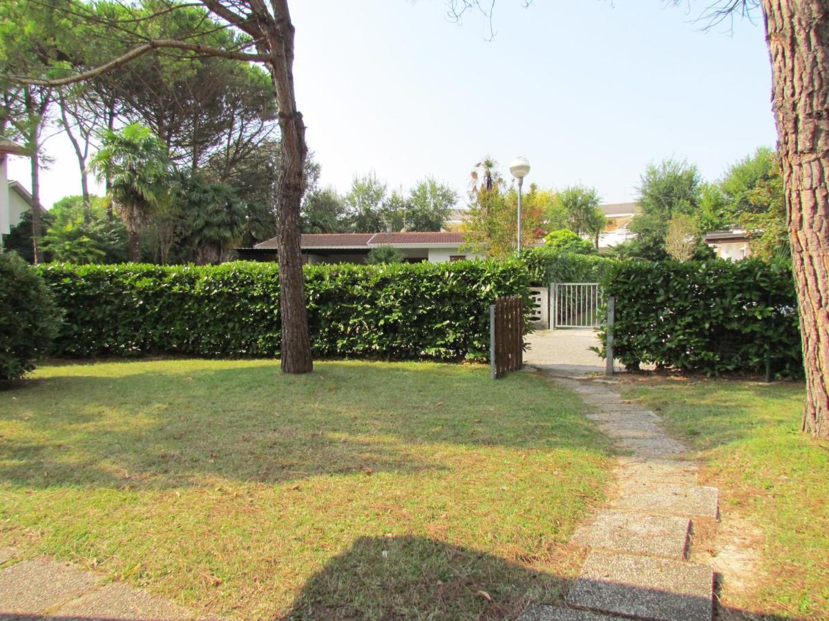 Villa Intimate Villa With Private Garden - Beahost Bibione